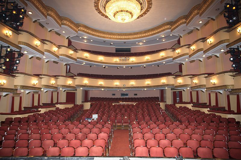 Волгоградский музыкальный театр фото зала